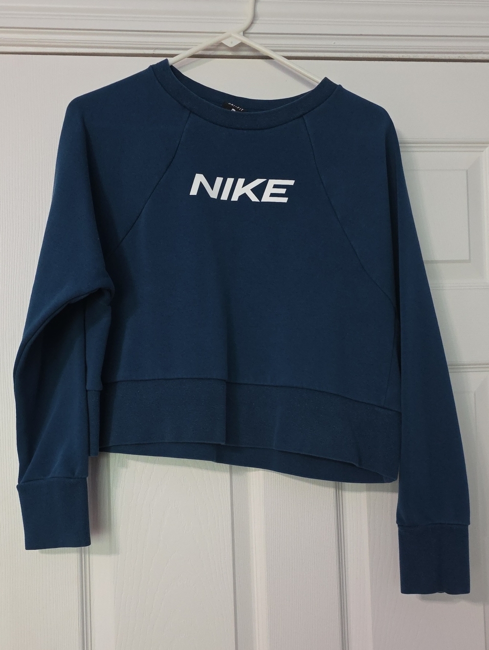 Nike Women's Deep Blue Cropped Crew Sweatshirt